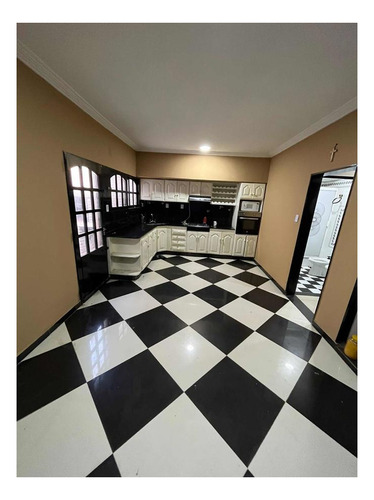 Imagen 26 de 29 de Casa En Venta - 6 Dormitorios 5 Baños - 300mts2 - Tablada