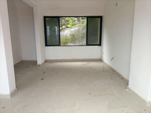 Imagen 2 de 14 de Townhouse En Lomas Del Este Res Lomas Alto Valencia Mm