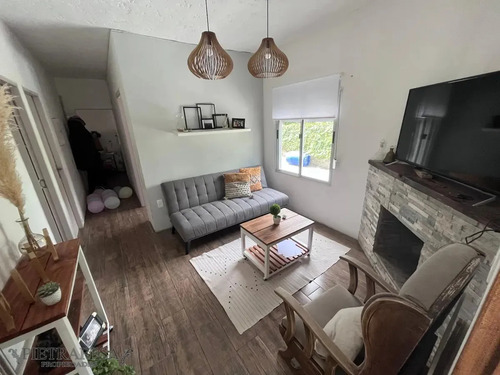 Casa En Venta, 3dormitorios, 1baño, Patio, Cochera, Barbacoa. Flor De Maroñas.