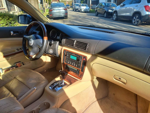 Imagen 8 de 18 de Volkswagen Passat Variant 2.8 V6 4 Motion Tiptronic 2005
