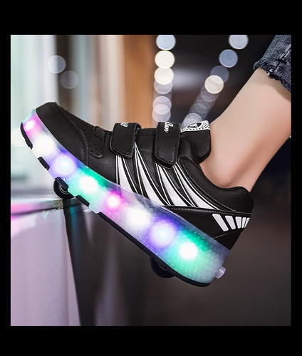 Zapatos Deportivo Con Ruedas Color De Luz Led Adultos Y Niño