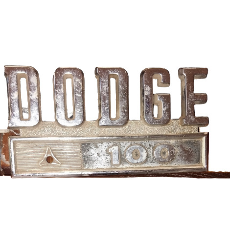 Insignia De Camioneta Dodge 100 Naftero