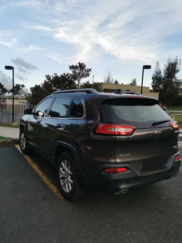 Jeep Cherokee 3.2 Longitude