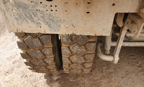 Imagem 4 de 15 de Mercedes-benz Axor 4144 6x4 Anos 2017/ 2018/ 2019/ 2020