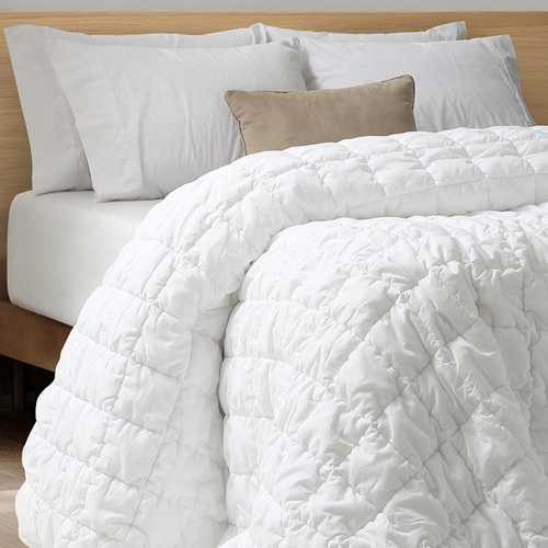 Acolchado King Size Premium Matelaseado Puff Prewashed Blanco Liso Sí