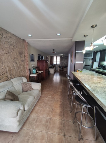 Imagen 2 de 21 de Bella, Moderna Town House En Llano Alto, Rebajada.