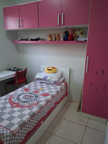 Sobrado Com Condomínio Fechado