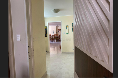 Imagen 2 de 14 de Zuleima González 0424-2832200 Apartamento En Venta En Los Palos Grandes #21-26711