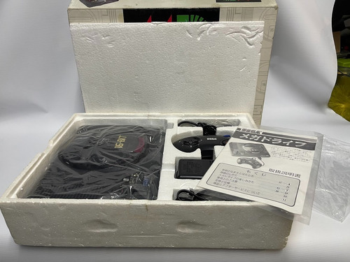Sega Mega Drive Modelo 1 Completa En Caja Funcionando Japon Negro (Usado)