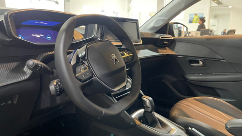 Imagen 20 de 25 de Peugeot 208 Feline Tiptronic
