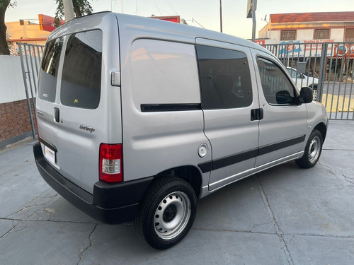 Imagen 9 de 14 de Citroen Berlingo 2015 Hdi 92 Bussines Mixto Morenteautos