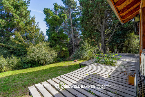 Oportunidad Única: Cómoda Casa De 3 Dormitorios En La Prestigiosa Península De San Pedro, Bariloche