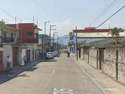 Sk01- Casa En Remate Bancario En C. Sur 35, Centro, Orizaba, Ver. (65% Debajo De Su Valor Comercial)