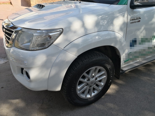 Toyota Hilux 3.0 Cd Srv 171cv 4x4 - A3 2014