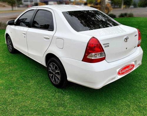 Toyota Etios Sd Xs 15 At