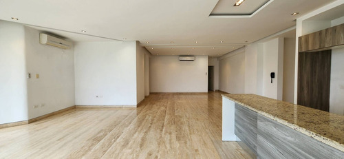 Alquiler Apartamento En Terrazas Del Country.