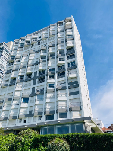 Semipiso Frente Al Mar En Playa Grande - 3 Dorm - Dep - Coch