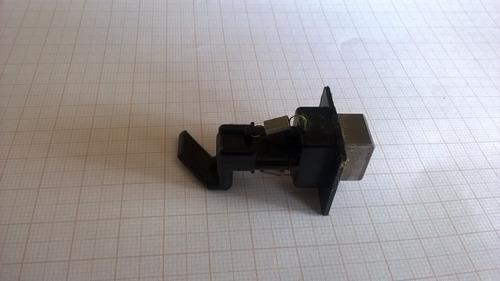 Tecla Eject Deck Gradiente C-484 E D-2-vlr.unit.ref.0012 (Usado)