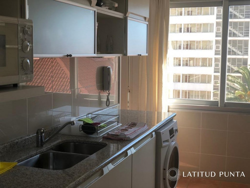 Apartamento En Península- Ref: 123