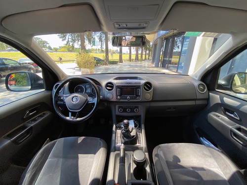 Autos Camionetas Volkswagen Amarok 2.0 4x2 Dark Label Ford