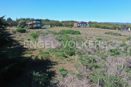 Vista Y Acceso Al Mar En Cahuil, Pichilemu.