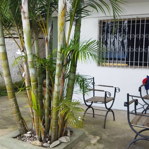 Imagen 1 de 6 de Venta De Casa Quinta En El Junquito