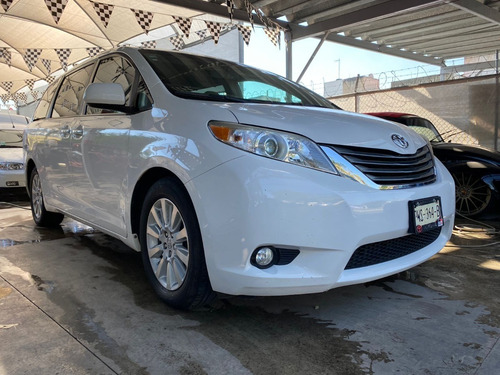 Imagen 2 de 9 de Toyota Sienna