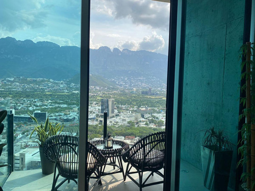 Venta De Departamento Tipo Ph En Torre Atria