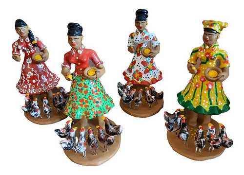 Imagem 7 de 7 de Mulher Alimentando As Galinhas Artesanato Caruaru