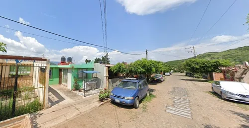 Casa En Venta, Frac. Los Naranjos, Autlan De Navarro, Jalisco. 2 Recamaras, 2 Baños, 1 Estacionamientos. ¡¡¡ Remate Bancario !!! -jmjc9