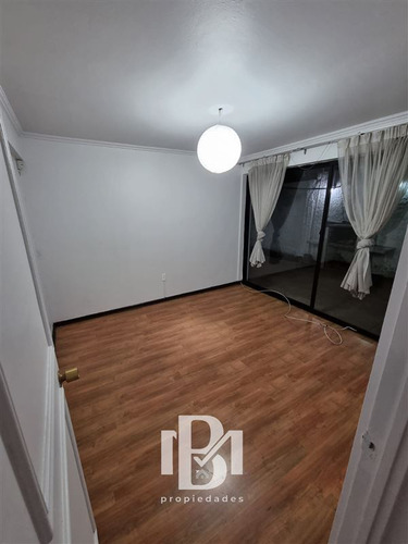 Casa En Venta De 4 Dorm. En Las Condes