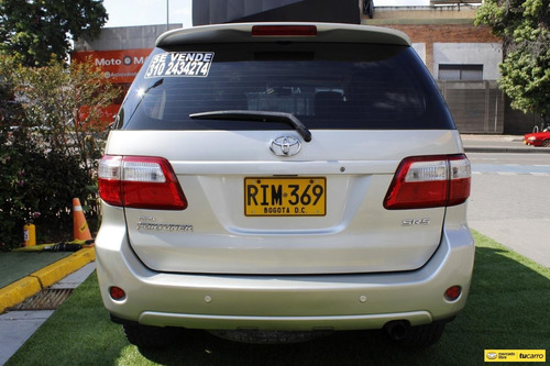 Imagen 6 de 25 de Toyota Fortuner Sr5