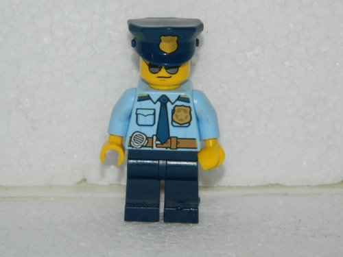 Minifigura Lego Oficial De Policia 60138