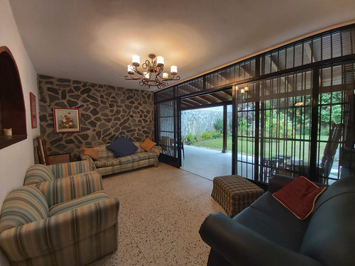 Imagen 10 de 27 de Venta Casa 500mt2 4h+est+serv /5b+serv /4p El Cafetal