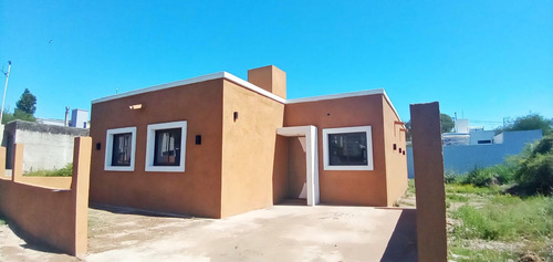 Casa En Venta 3 Dormitorios En Villa San Nicolas  