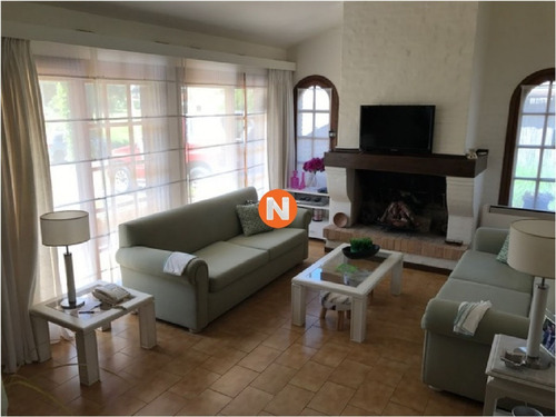 Casa En Venta Y Alquiler, San Rafael, Punta Del Este, 3 Dormitorios.- Ref: 206790