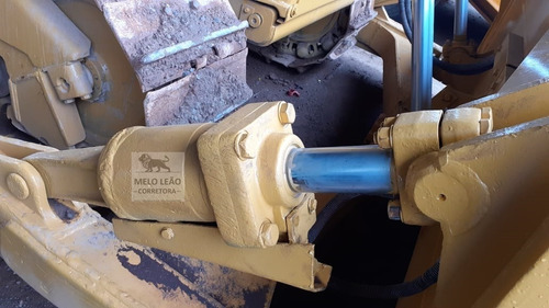 Trator De Esteira Caterpillar D6 T - Ano 2013 - Com 4.700 H