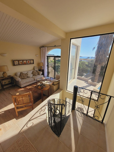 Casa En Pichidangui Totalmente Amoblada 4d 3b