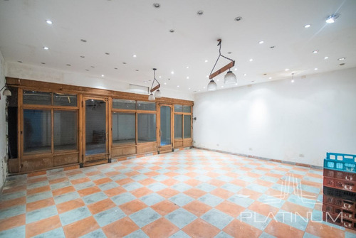 Imagen 2 de 28 de Edificio Comercial - San Telmo