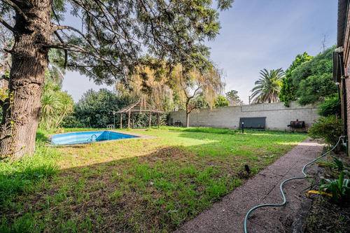 Casa En Monte Grande - 3 Dormitorios Y Escritorio - Apto Credito