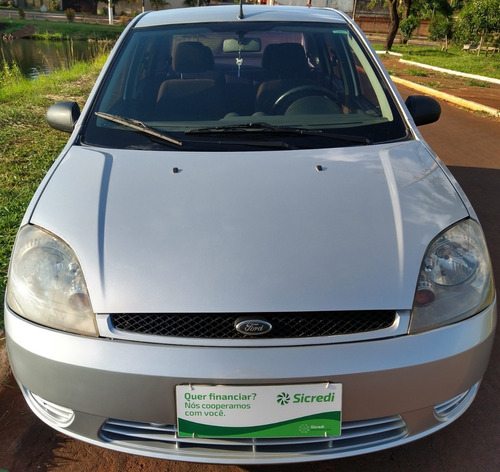 Ford Fiesta Sedan 1.6 8v Flex