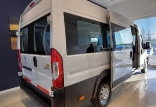 Imagen 14 de 17 de Peugeot Boxer Minibus