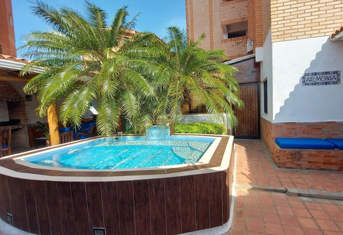 Imagen 1 de 16 de Hermoso Planta Baja En Venta En Tucacas Morrocoy