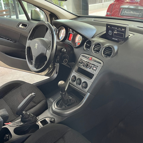 Peugeot 408 2.0 Allure Nav 143cv