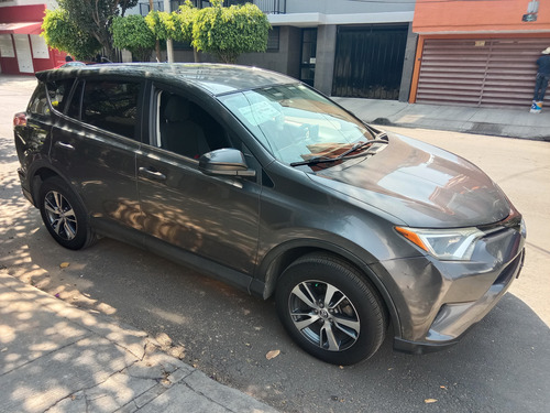 Toyota RAV4 2.5 Le At