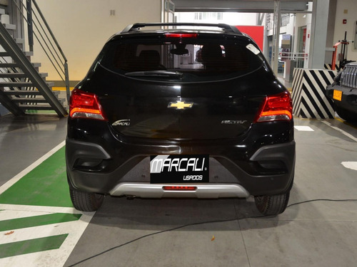 Chevrolet Onix Hb