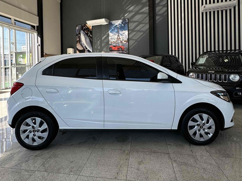Chevrolet Onix 1.4 MPFI LT 8V FLEX 4P MANUAL