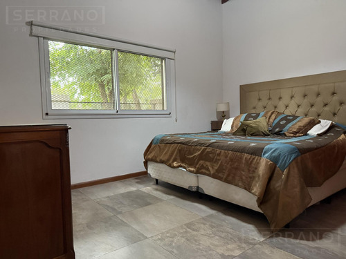 Venta Casa 4 Ambientes, Jacuzzi. Apta Credito. Parque Sakura. Exaltacion De La Cruz