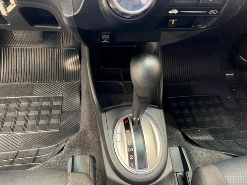 Imagem 16 de 22 de Honda Fit Lx