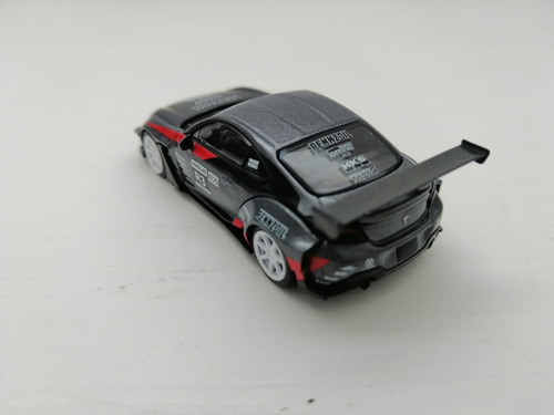 Mini Gt #820 Toyota Gr 86 Escala 1:64 Gris (Usado)